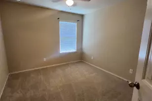 1325 W Nolte Farms Rd, Seguin, TX 78155 - Photo 8