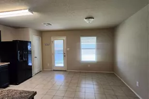 1325 W Nolte Farms Rd, Seguin, TX 78155 - Photo 6