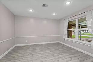 703 Barbara St, Tomball, TX 77375 - Photo 6