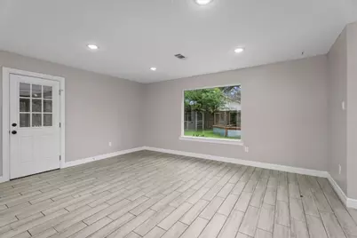 703 Barbara Street, Tomball, TX 77375 - Photo 14