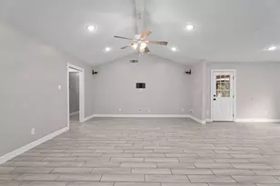 703 Barbara St, Tomball, TX 77375 - Photo 12