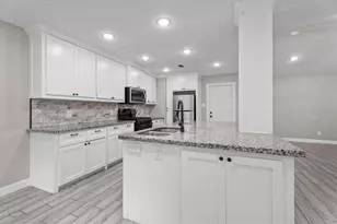 703 Barbara St, Tomball, TX 77375 - Photo 16