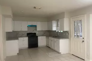 2127 Woodland Springs St, Houston, TX 77077 - Photo 6