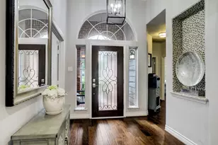 86 N Holly Laurel Cir, The Woodlands, TX 77382 - Photo 4