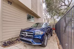 5219 Kiam St, Houston, TX 77007 - Photo 2