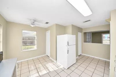 102 Live Oak Avenue, Baytown, TX 77520 - Photo 34