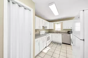 102 Live Oak Ave, Baytown, TX 77520 - Photo 32