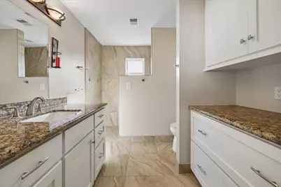 10906 Piping Rock Lane, Houston, TX 77042 - Photo 18