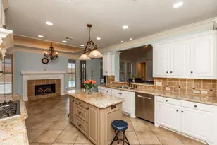 3525 Caffin Dr, Beaumont, TX 77706 - Photo 8