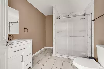 1033 W Snyder Street, Alvin, TX 77511 - Photo 22