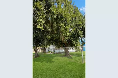 511 S Winfree Street, Dayton, TX 77535 - Photo 20