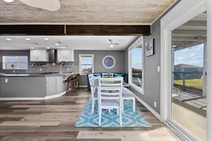 6931 W Holiday St, Hitchcock, TX 77563 - Photo 16