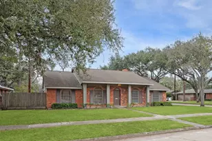 5822 Yarwell Dr, Houston, TX 77096 - Photo 2