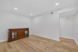 12633 Memorial Dr, Houston, TX 77024 - Photo 16