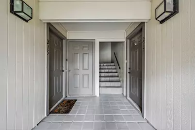 12633 Memorial Drive #216, Houston, TX 77024 - Photo 4