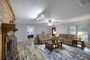 802 Sentinel Oaks, Pinehurst, TX 77362 - Photo 14
