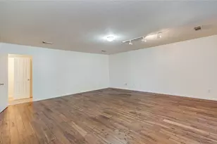 1010 Forestburg Dr, Spring, TX 77386 - Photo 18