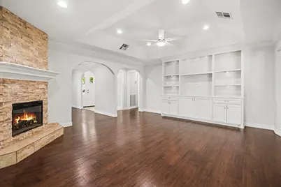 2817 Frostwood Circle, Dickinson, TX 77539 - Photo 8