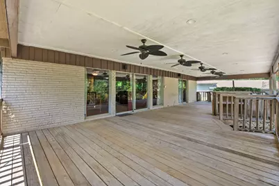 707 Scenic Drive, Baytown, TX 77521 - Photo 40