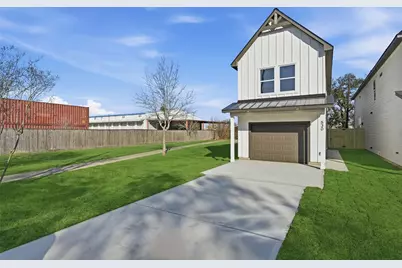 530 N 4th Street, La Porte, TX 77571 - Photo 2