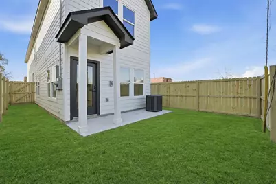 530 N 4th Street, La Porte, TX 77571 - Photo 24