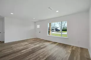 3214 Stallings Dr, Houston, TX 77088 - Photo 6