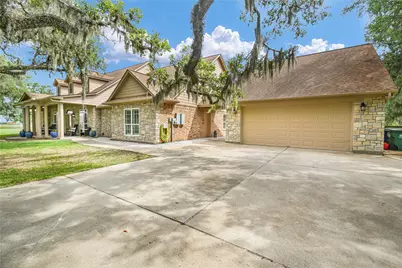1031 Bar X Trail, Angleton, TX 77515 - Photo 10