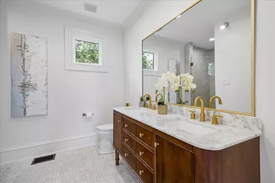 601 W 17th Street, Houston, TX 77008 - Photo 8