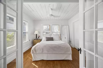 601 W 17th Street, Houston, TX 77008 - Photo 16