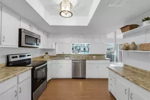 5005 Georgi Ln, Houston, TX 77092 - Photo 2