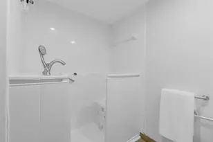 5005 Georgi Ln, Houston, TX 77092 - Photo 12