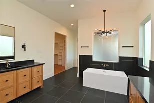 1733 Du Barry Ln, Houston, TX 77018 - Photo 30