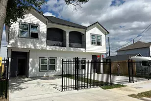 4429 Sterling St, Houston, TX 77051 - Photo 2