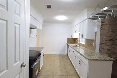 10402 Long River Drive, Sugar Land, TX 77498 - Photo 8