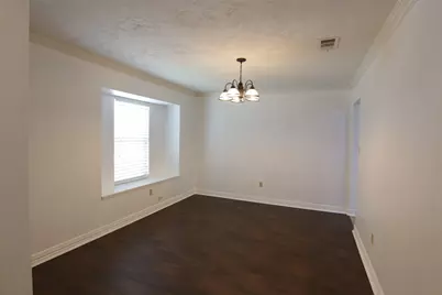 10402 Long River Drive, Sugar Land, TX 77498 - Photo 2