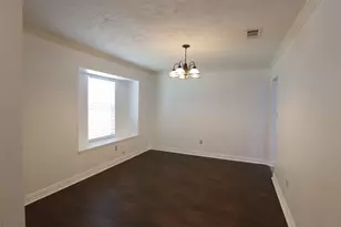 10402 Long River Dr, Sugar Land, TX 77498 - Photo 2