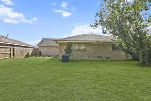 910 Centerwood Dr, Houston, TX 77013 - Photo 14