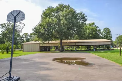 253 Windwood Drive, Livingston, TX 77351 - Photo 20