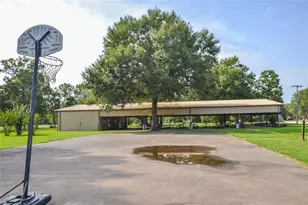 253 Windwood Dr, Livingston, TX 77351 - Photo 20