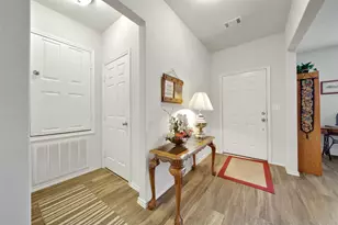 2114 Lost Timbers Dr, Conroe, TX 77304 - Photo 10