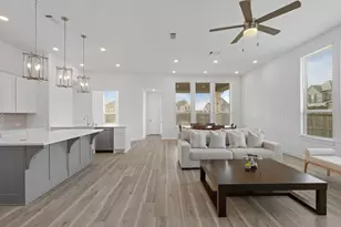 7602 Zinnia Blossom Ln, Katy, TX 77493 - Photo 4