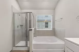 3410 Rolling River Dr, Baytown, TX 77521 - Photo 32