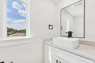 4506 Robertson, Houston, TX 77009 - Photo 14