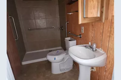 500 E Kezee, Calvert, TX 77837 - Photo 14