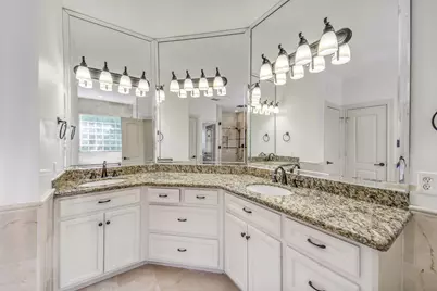 4911 Imperial Street, Bellaire, TX 77401 - Photo 22