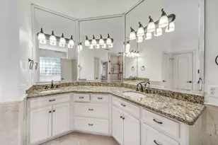 4911 Imperial St, Bellaire, TX 77401 - Photo 22