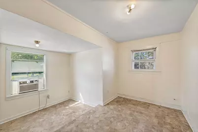 925 4th Avenue N, Texas City, TX 77590 - Photo 12