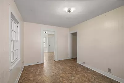 925 4th Avenue N, Texas City, TX 77590 - Photo 10