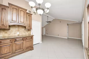 22811 Elkana Deane Ln, Katy, TX 77449 - Photo 12