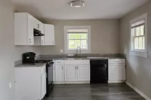 311 S Amburn Rd, Texas City, TX 77591 - Photo 4